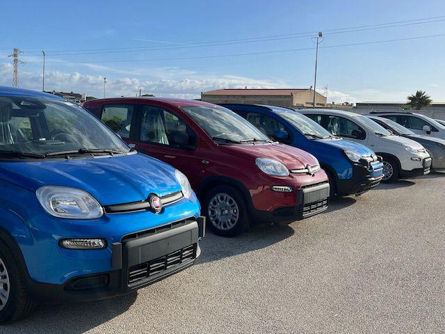 FIAT Panda 1.0 FireFly S&S Hybrid Immagine 0