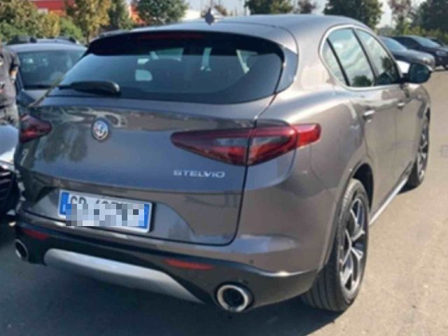 ALFA ROMEO Stelvio 2.2 Turbodiesel 210 CV AT8 Q4 Ti Immagine 3