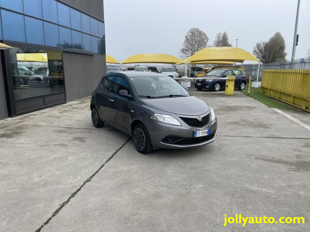 LANCIA Ypsilon 1.2 69 CV 5P **GPL** Ecochic Gold OK NEOPANTENTATI Immagine 2