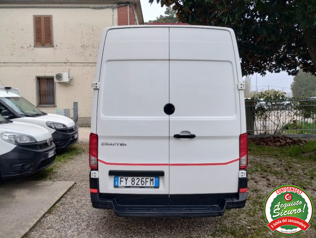 VOLKSWAGEN Crafter 35 2.0 TDI 140CV PL-SL-TA Furgone Immagine 3