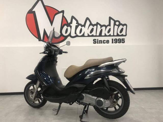 PIAGGIO Beverly Tourer 300 2009 Immagine 1