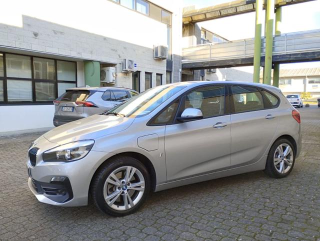 BMW 225 xe Active Tourer iPerformance Luxury aut. Immagine 2