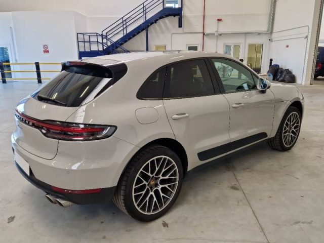 PORSCHE Macan 2.0 Immagine 4