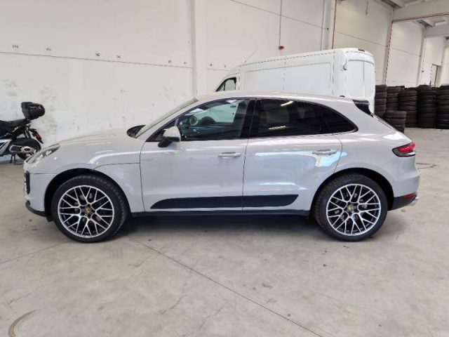 PORSCHE Macan 2.0 Immagine 2