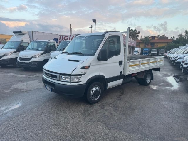 IVECO DAILY 35C12 2.3  CASSONE FISSO Immagine 0