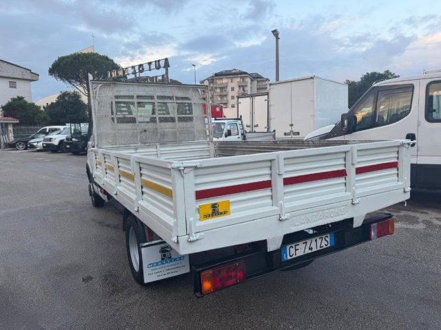 IVECO DAILY 35C12 2.3  CASSONE FISSO Immagine 3