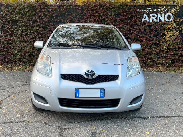 TOYOTA Yaris 1.3 5 porte Sol Immagine 1