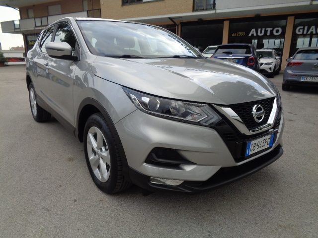 NISSAN Qashqai 1.7 dCi 150 CV Business Immagine 1