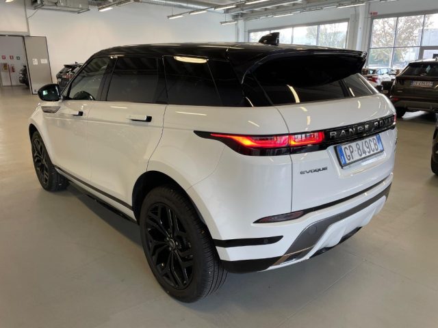 LAND ROVER Range Rover Evoque 2.0d i4 Mhev R-Dynamic SE 4X4 204cv auto AZIENDALE Immagine 4