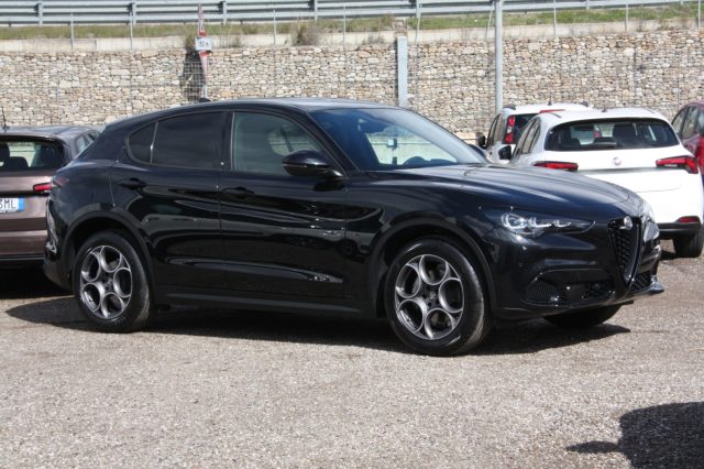 ALFA ROMEO Stelvio 2.2 Turbodiesel 210 CV AT8 Q4 Sprint Immagine 3