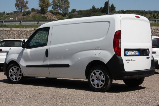 FIAT Doblo Doblò 1.6 MJT 105CV PL-TN Cargo Maxi LUNGO SX Immagine 3