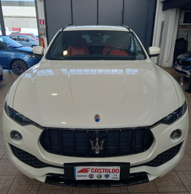 MASERATI Levante V6 AWD Gransport Immagine 0