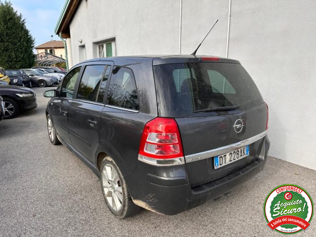 OPEL Zafira 1.9 16V CDTI 150CV Cosmo 7 POSTI Immagine 2