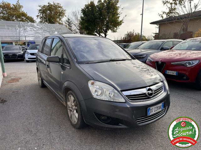 OPEL Zafira 1.9 16V CDTI 150CV Cosmo 7 POSTI Immagine 4