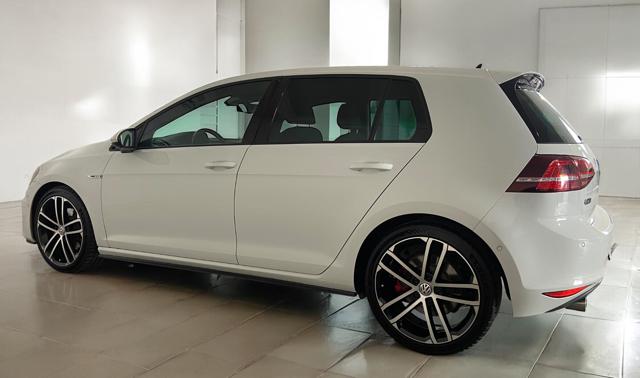 VOLKSWAGEN Golf GTD 2.0 TDI DSG 5p. BlueMotion Technology Immagine 3