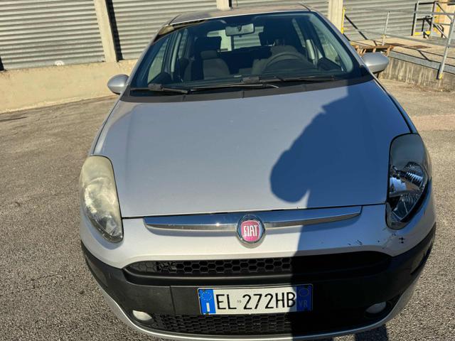 FIAT Punto Evo 1.4 5 porte Emotion Natural Power Immagine 1