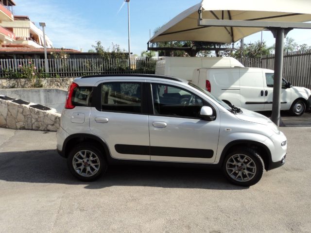 FIAT Panda 1.3 MJT 95 CV S&S 4x4 Immagine 3