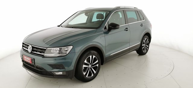 VOLKSWAGEN Tiguan 2.0 TDI SCR DSG Business BlueMotion Technology Immagine 2