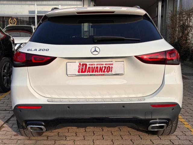 MERCEDES-BENZ GLA 200 Automatic SPORT Immagine 3