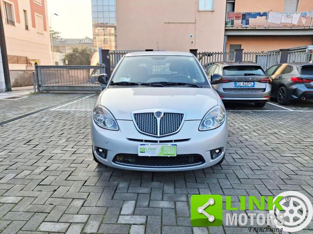 LANCIA Ypsilon 1.2 69 CV Unyca UNICO PROPRIETARIO NEOPATENTATI Immagine 1