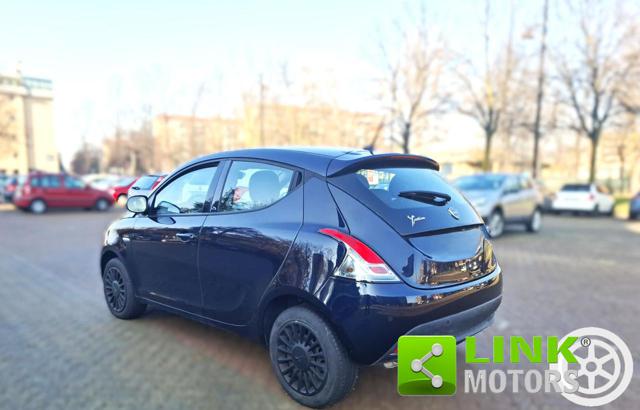 LANCIA Ypsilon 1.2 69 CV 5 porte GPL DELLA CASA Elefantino Blu Immagine 1