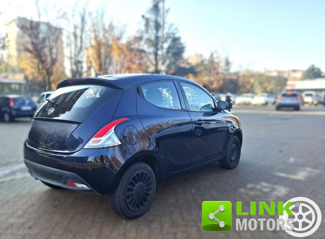 LANCIA Ypsilon 1.2 69 CV 5 porte GPL DELLA CASA Elefantino Blu Immagine 3