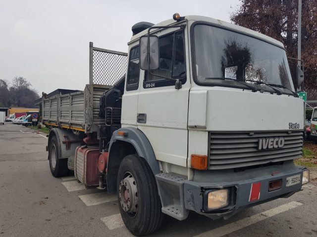 IVECO 175-24 GRU E RIBALTABILE Immagine 3