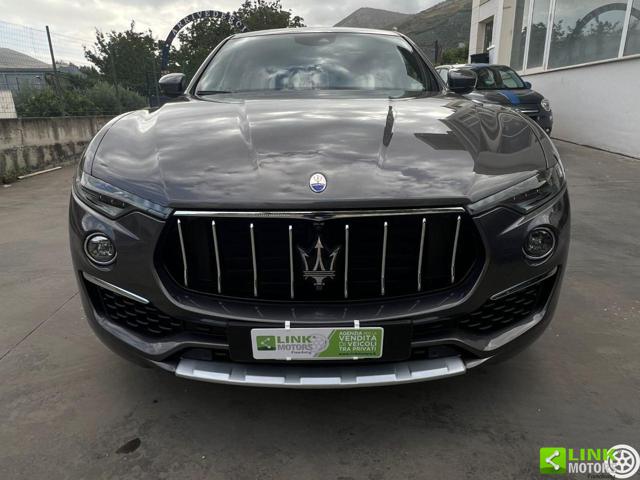 MASERATI Levante V6 3.0 350 CV AWD MODENA Immagine 3