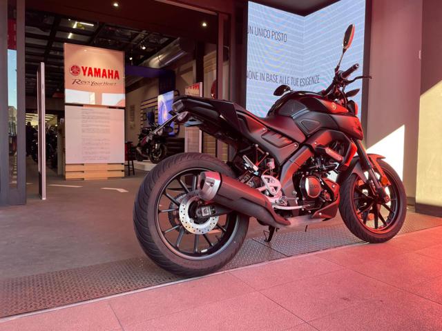 YAMAHA MT 125 . Immagine 2