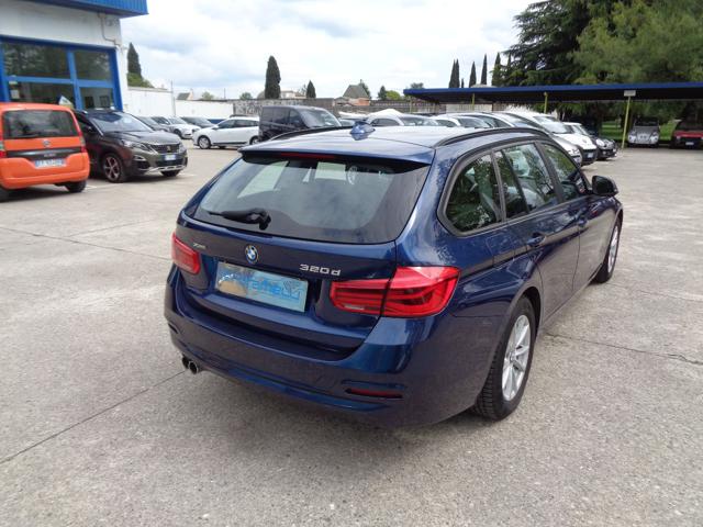 BMW 320 d xDrive Touring Business Advantage Immagine 4