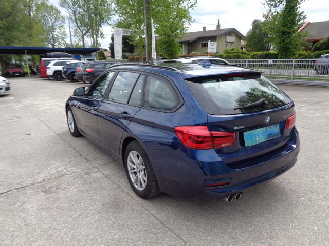 BMW 320 d xDrive Touring Business Advantage Immagine 2