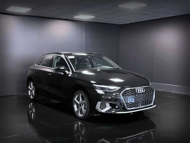 AUDI A3 Sedan 35 TFSI Business Advanced Immagine 2