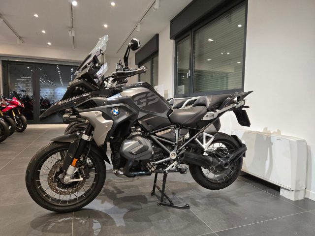 BMW R 1250 GS TRIPLE BLACK Immagine 0