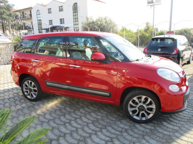 FIAT 500L Living 0.9 TwinAir Turbo Natural Power Lounge Immagine 1