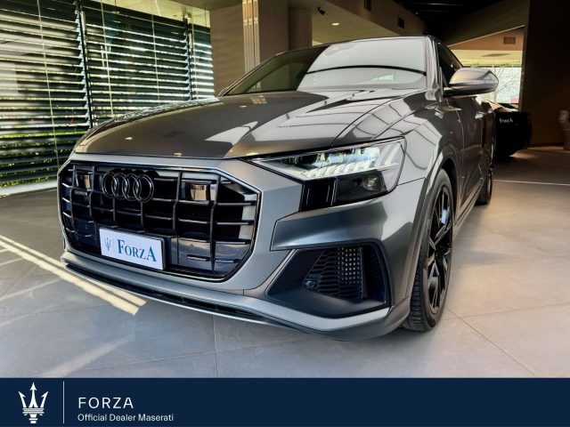 AUDI Q8 55 3.0 tfsi mhev quattro tiptronic Sline Immagine 0