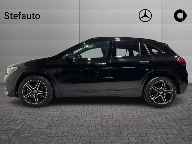 MERCEDES-BENZ GLA 200 d Automatic AMG Line Premium Immagine 2