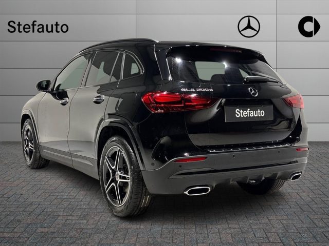 MERCEDES-BENZ GLA 200 d Automatic AMG Line Premium Immagine 4