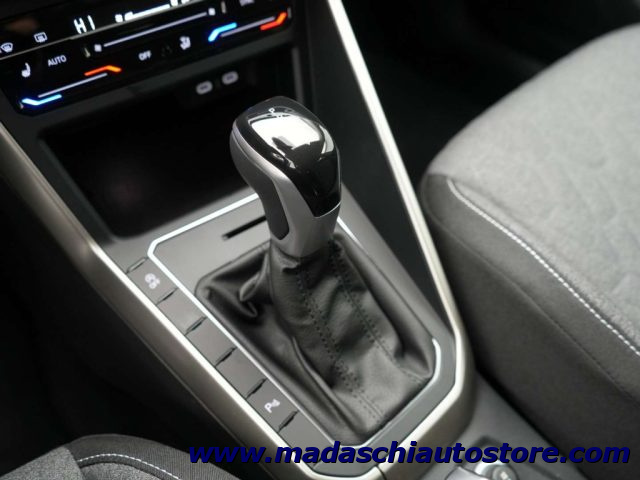 VOLKSWAGEN Polo 1.0 TSI Move LED KAM SHZ PDC KLIMAAUTOMA Immagine 3