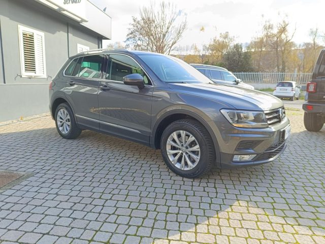 VOLKSWAGEN Tiguan 2.0 TDI SCR DSG 4MOTION Business BMT Immagine 2