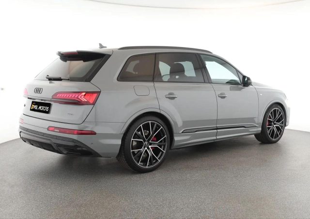 AUDI Q7 50 TDI QUATTRO S LINE SPORT 7S PELLE TETTO Immagine 1