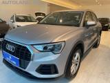 AUDI Q3 35 TDI S tronic Business Advanced