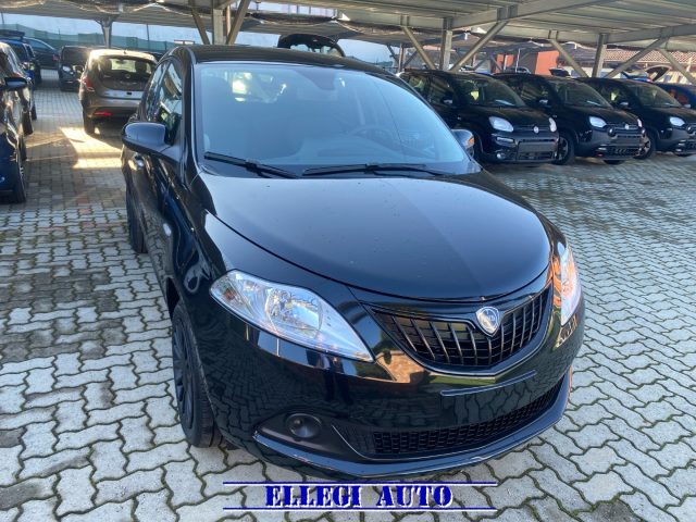 LANCIA Ypsilon PROMO FINANZ 1.0 5 porte Hybrid  Silver KM 0 2023 Immagine 1