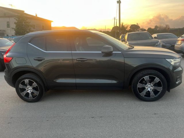 VOLVO XC40 D3 Inscription Immagine 1