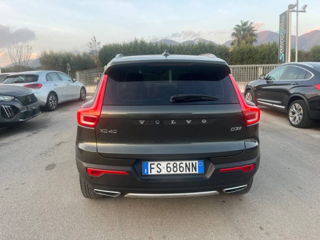 VOLVO XC40 D3 Inscription Immagine 2