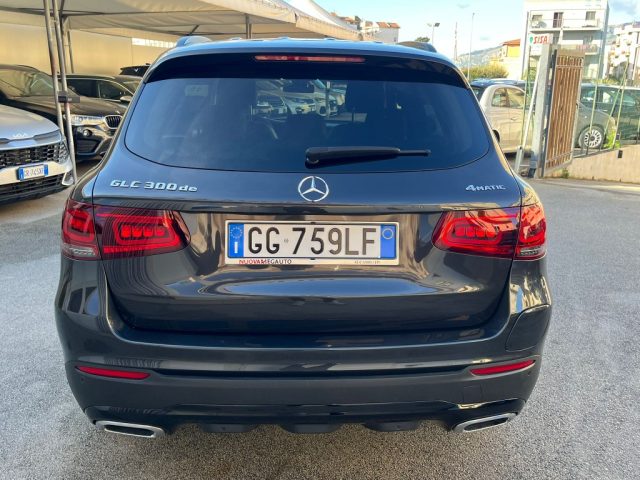 MERCEDES-BENZ GLC 300 de 4Matic EQ-Power Sport Immagine 4