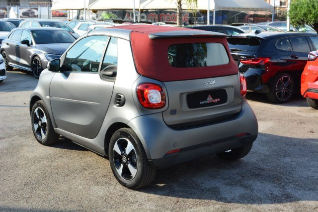 SMART ForTwo EQ cabrio Passion Immagine 2