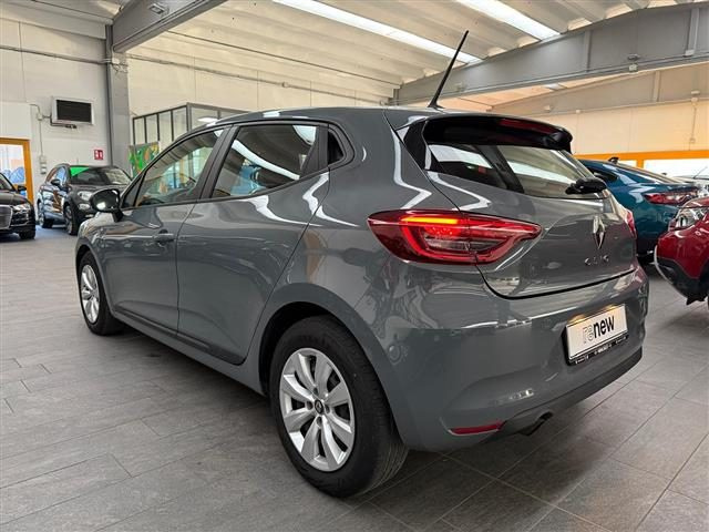 RENAULT Clio 5 Porte 1.0 TCe GPL Life Immagine 2