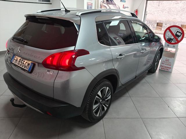 PEUGEOT 2008 1° serie PureTech 82 Allure Immagine 4