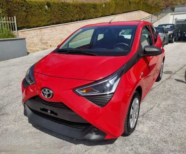 TOYOTA Aygo 1.0 VVT-i 72 CV 5 porte x-cool Immagine 0