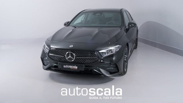 MERCEDES-BENZ A 200 Automatic 4p. AMG Line Premium Immagine 2